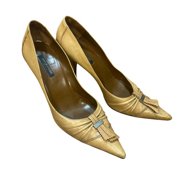 Sergio Rossi Shoes - Sergio Rossi Made in Italy Leather Heels Sz 41 | Beige Pointed Toe
